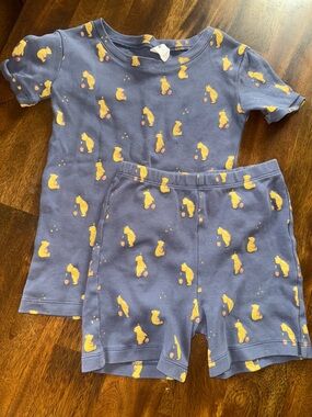 Kate Quinn Pooh Bear pajama set